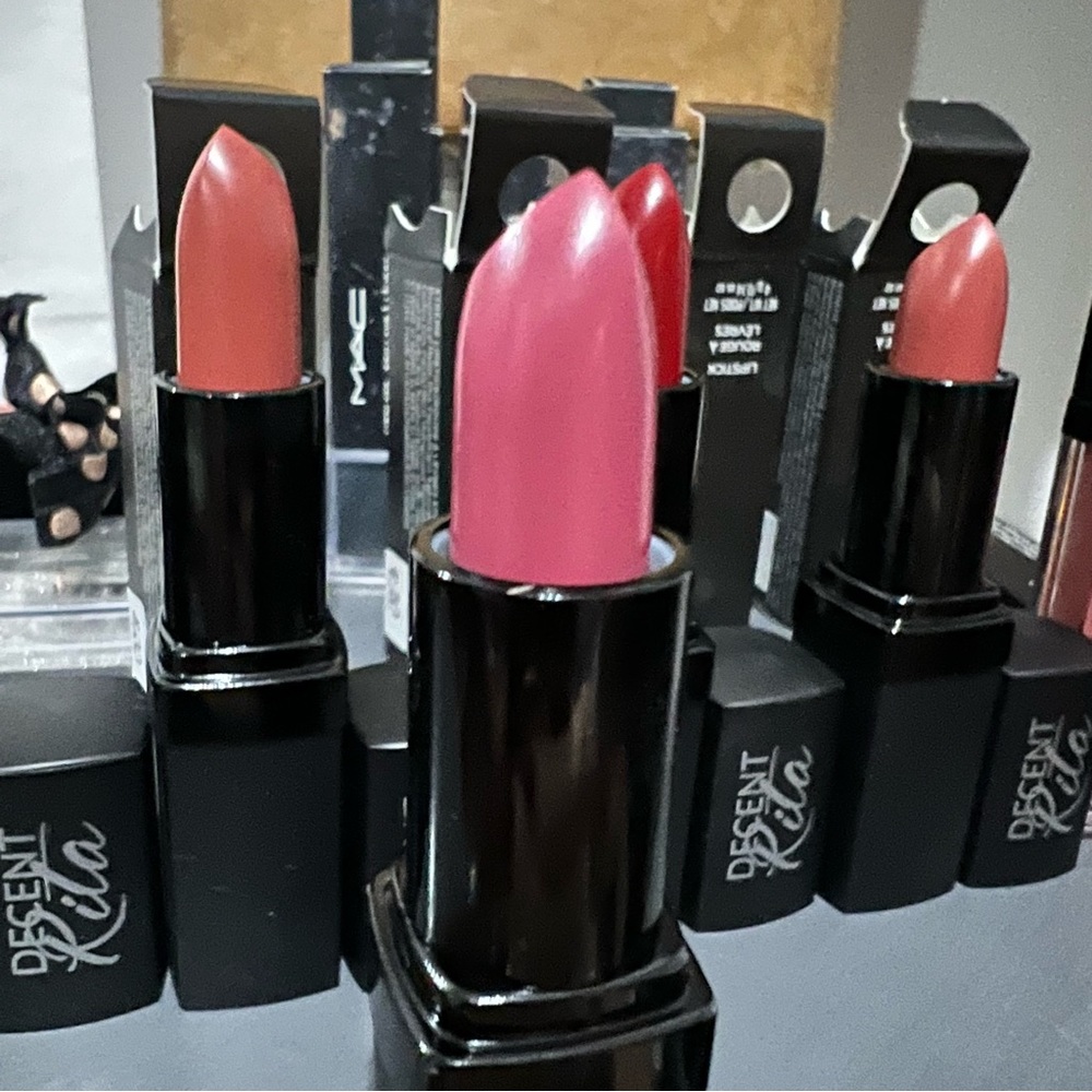 Canadian brand lipstick in Camisole, Decent Rita.